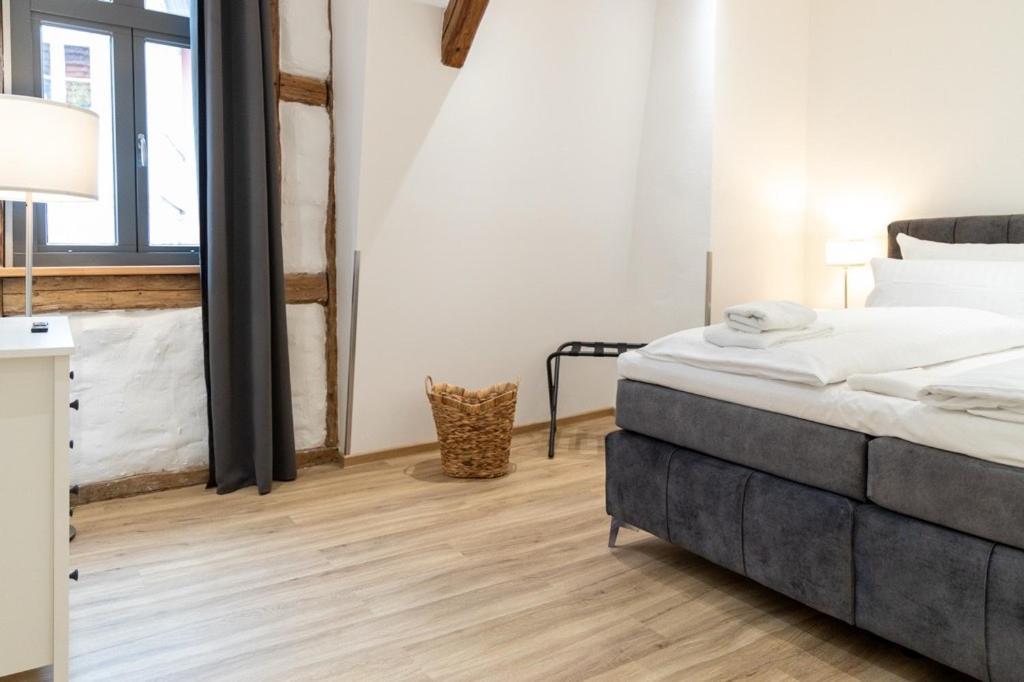 Schiefer Suite Hotel & Apartments กอสลาร์ ภายนอก รูปภาพ